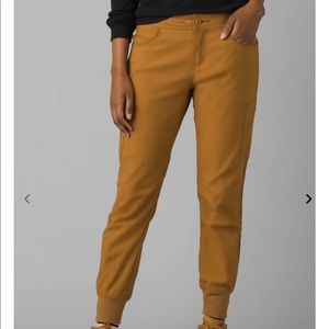 Prana Halle II joggers 0 Earthbound